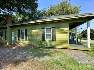 303 W B STREET Newton, NC 28658