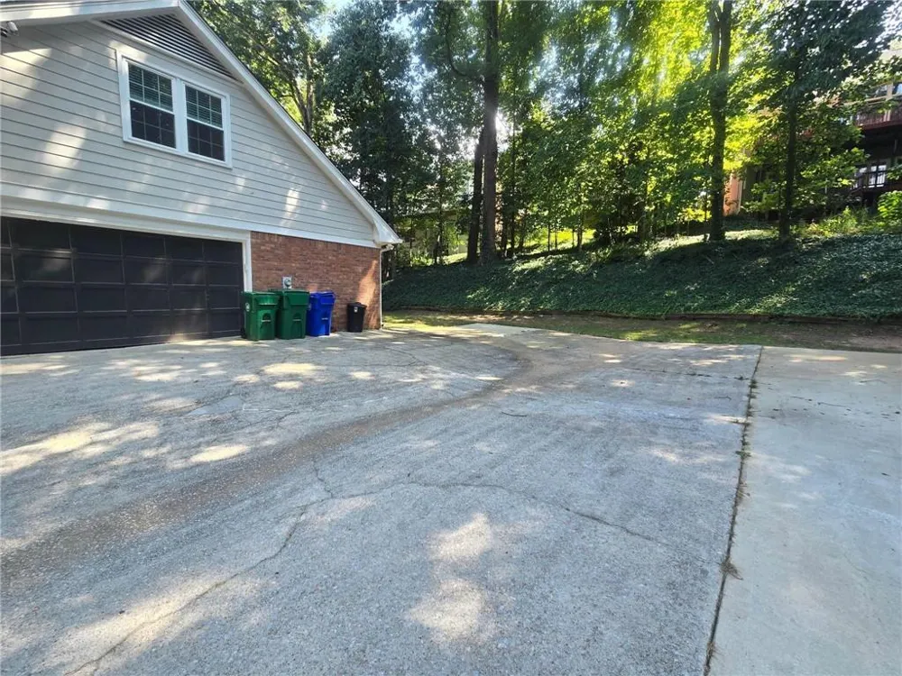 5434 Dunwoody Knoll Court Dunwoody, GA 30338
