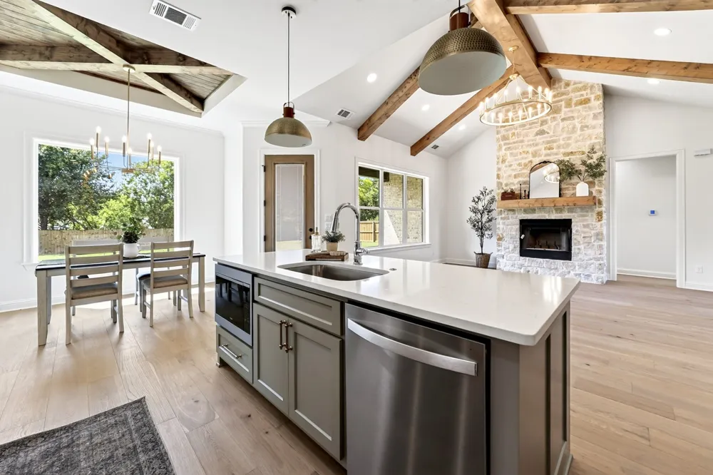302 Grace Lane Athens, TX 75751