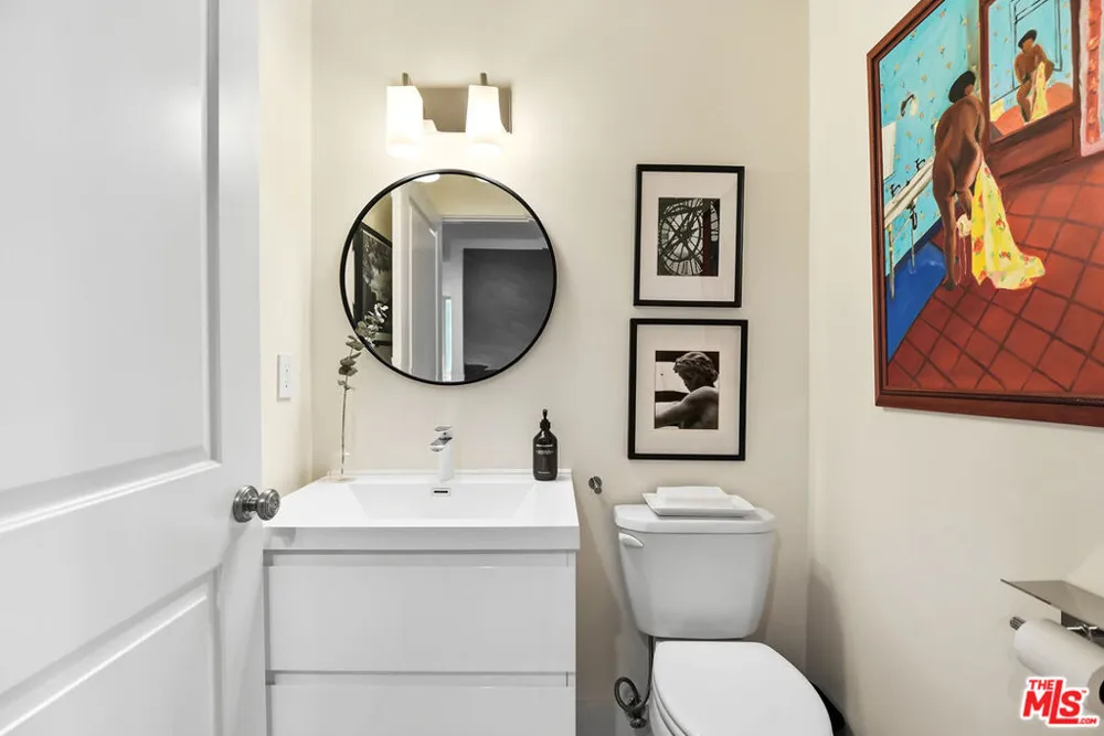 130 Swall Drive #201 Beverly Hills, CA 90211