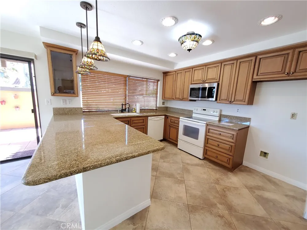 18269 Peters Court Fountain Valley, CA 92708