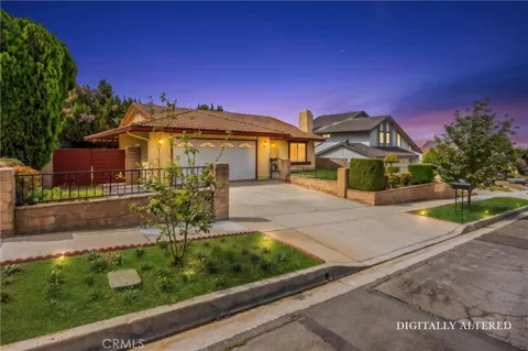 22853 La Paix Street