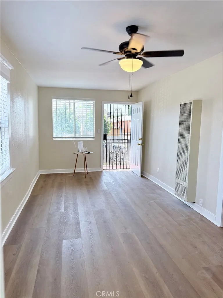 243 E 82nd Los Angeles, CA 90003