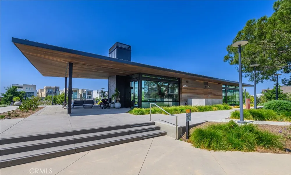 136 Rondo Irvine, CA 92618