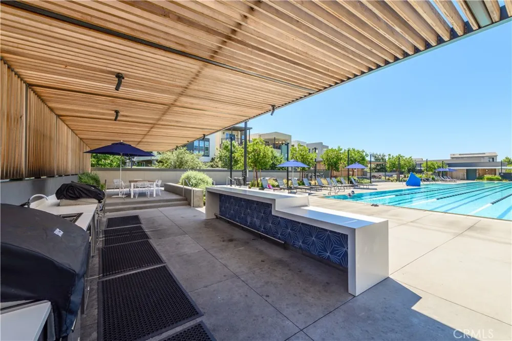 136 Rondo Irvine, CA 92618