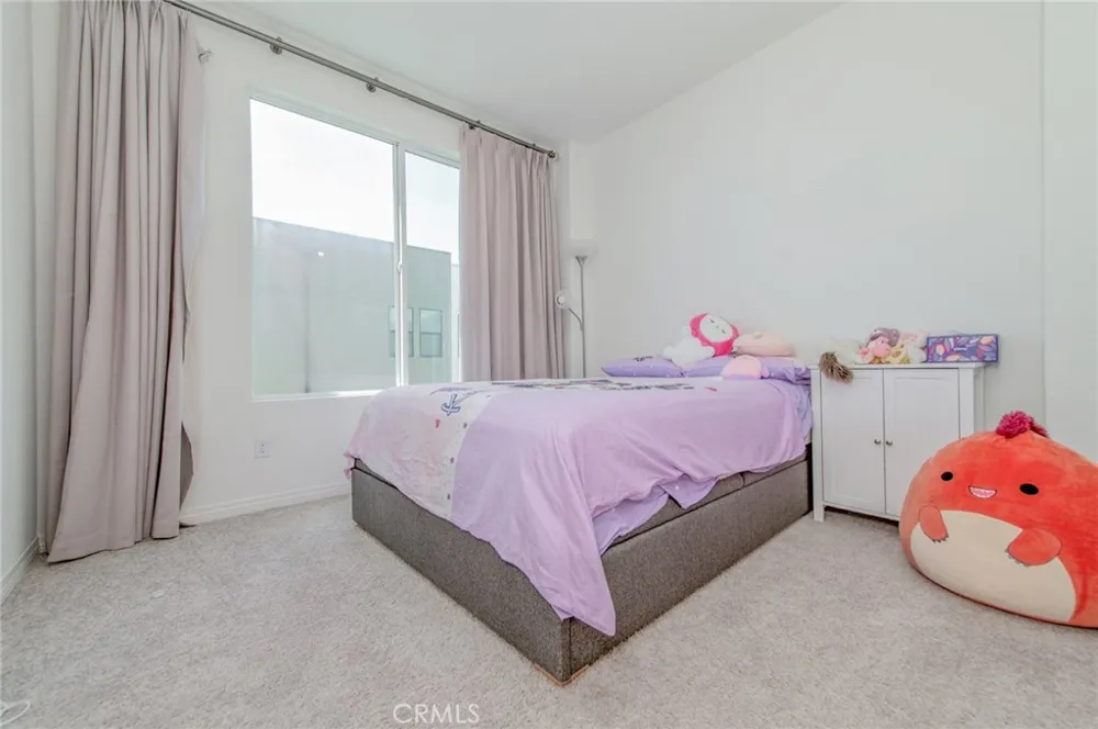 136 Rondo Irvine, CA 92618