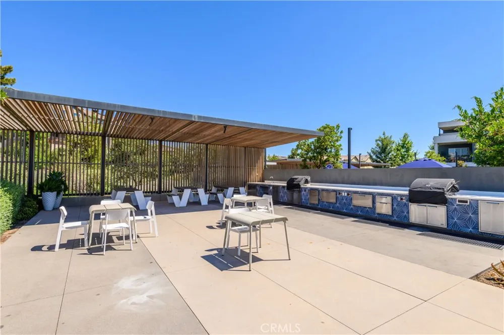 136 Rondo Irvine, CA 92618
