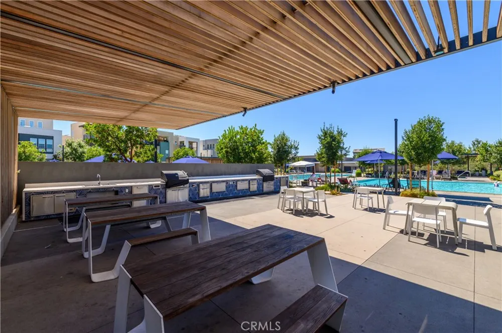 136 Rondo Irvine, CA 92618