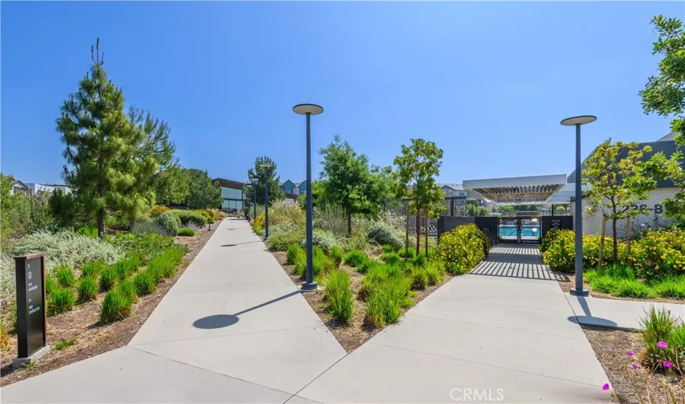 136 Rondo Irvine, CA 92618