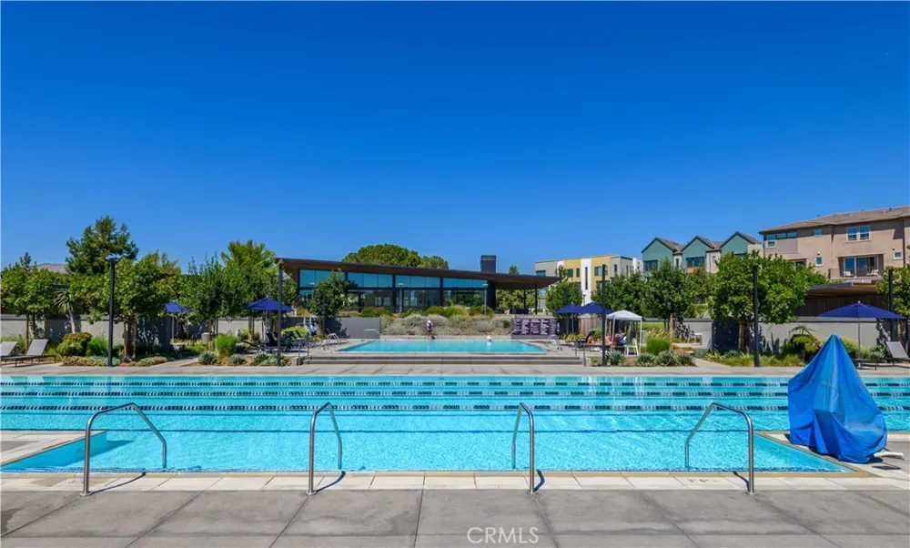 136 Rondo Irvine, CA 92618