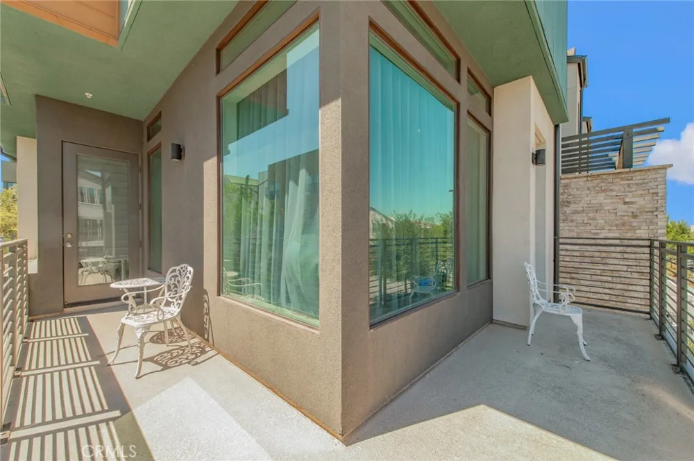 136 Rondo Irvine, CA 92618