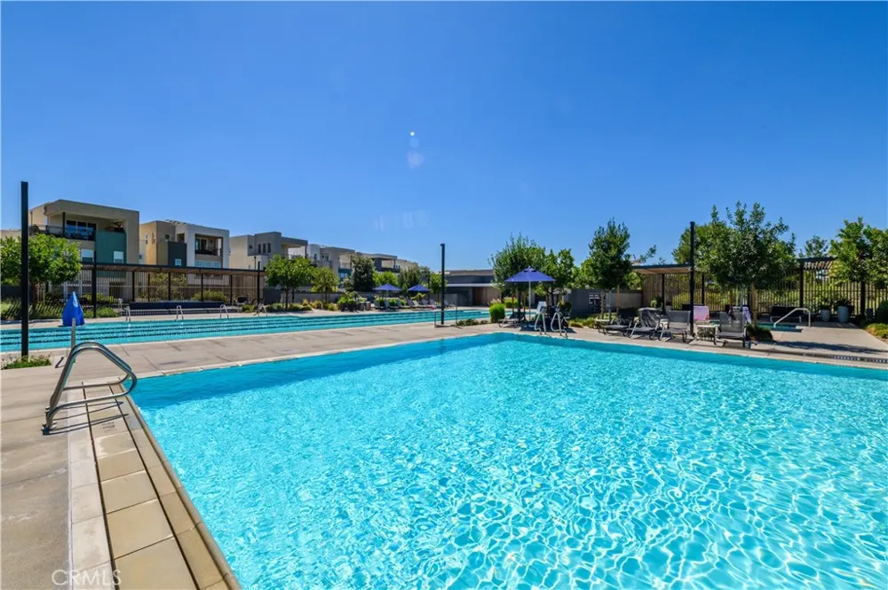 136 Rondo Irvine, CA 92618