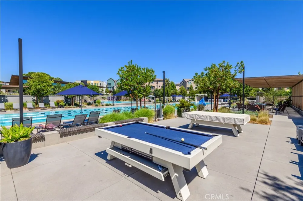 136 Rondo Irvine, CA 92618