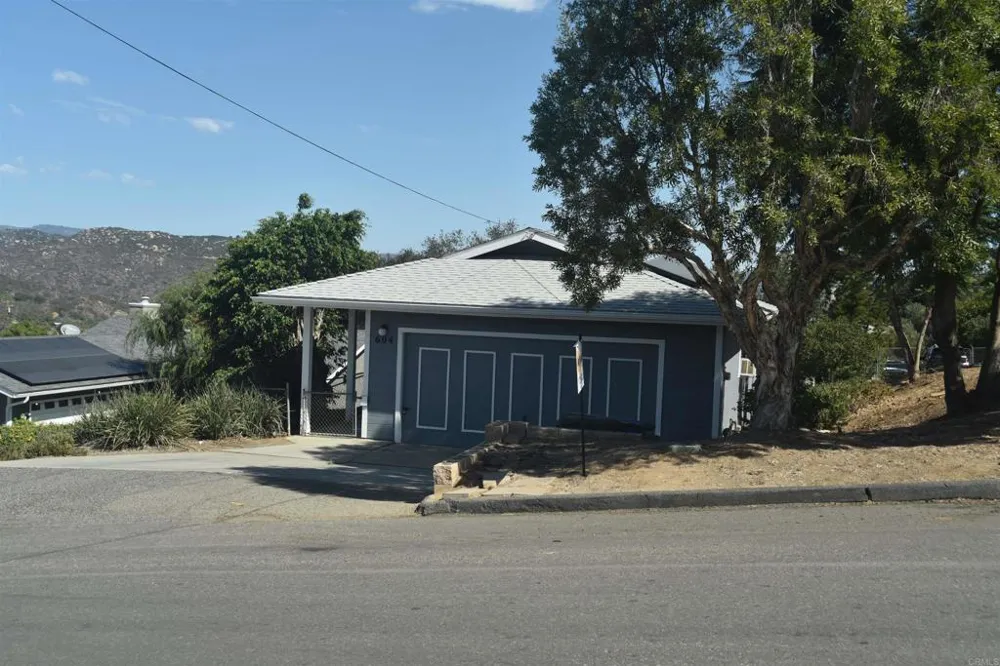 604 Porter Street Fallbrook, CA 92028