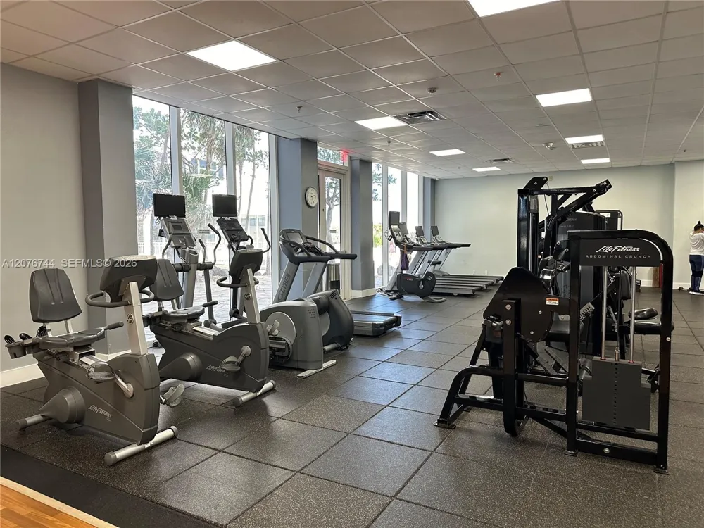 2030 S Ocean Dr #1611 Hallandale Beach, FL 33009