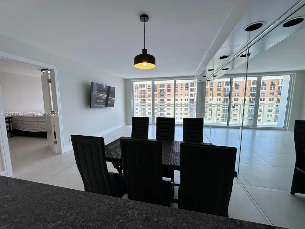 2030 S Ocean Dr #1611 Hallandale Beach, FL 33009