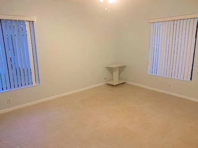 801 SKY PINE WAY #D2 