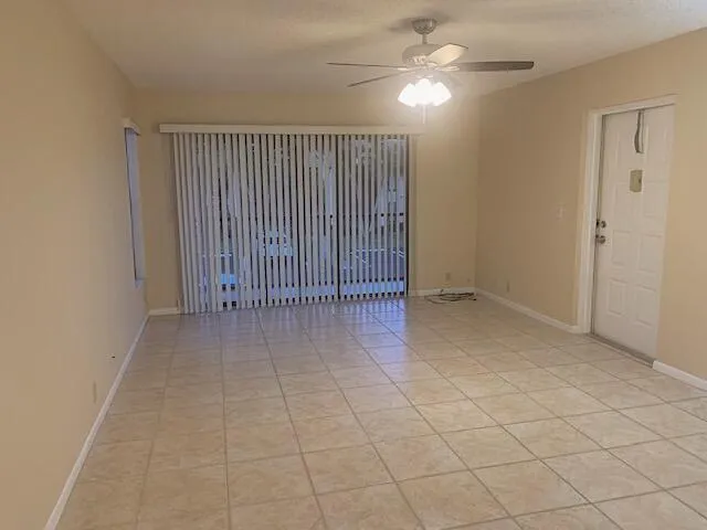 801 SKY PINE WAY #D2 