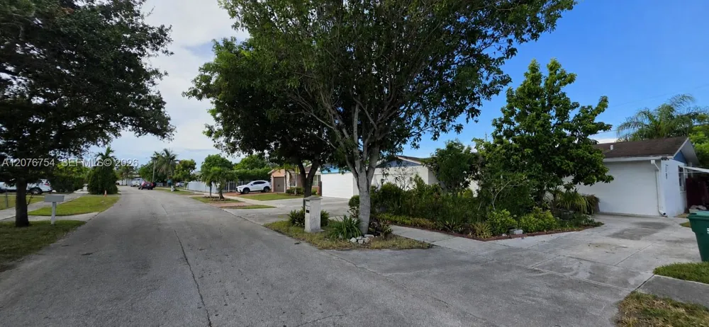 20602 SW 117th Ct Miami, FL 33177
