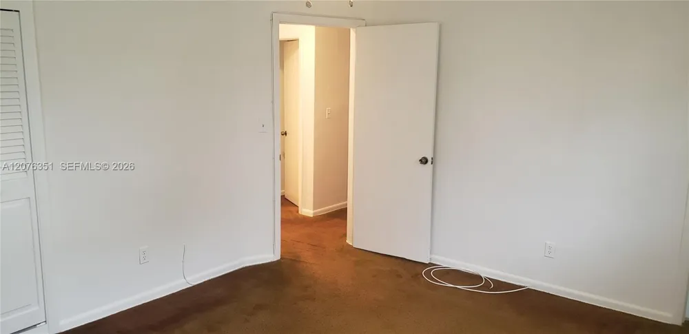8320 NW 24th Ct Pembroke Pines, FL 33024