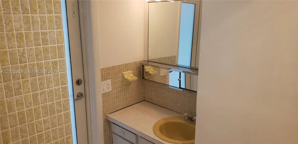 8320 NW 24th Ct Pembroke Pines, FL 33024
