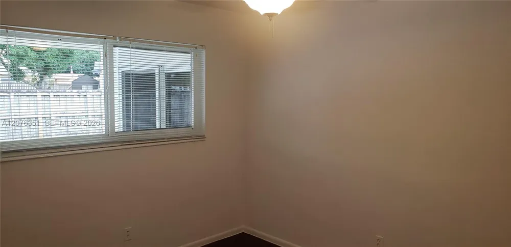 8320 NW 24th Ct Pembroke Pines, FL 33024
