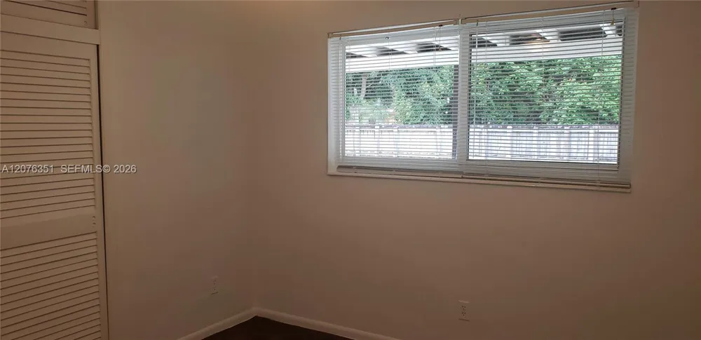 8320 NW 24th Ct Pembroke Pines, FL 33024