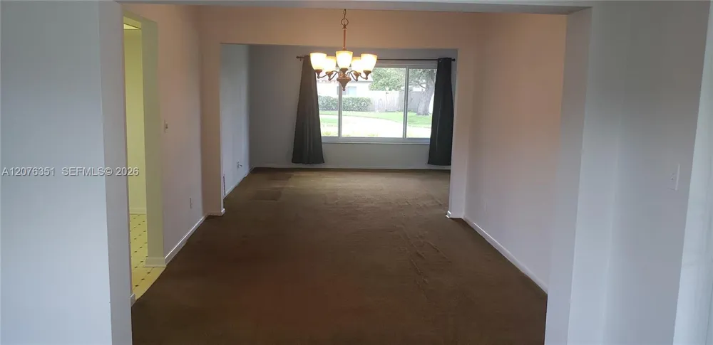8320 NW 24th Ct Pembroke Pines, FL 33024