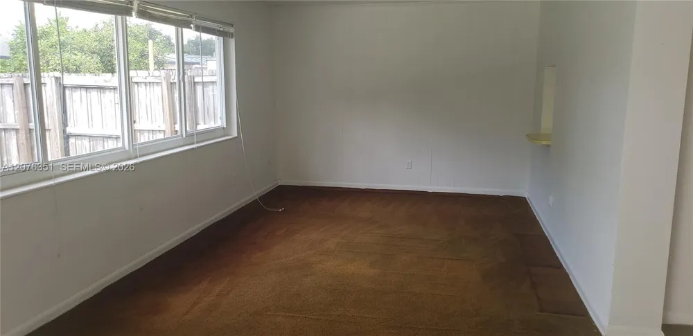 8320 NW 24th Ct Pembroke Pines, FL 33024
