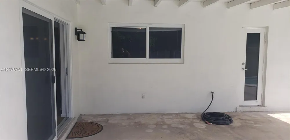 8320 NW 24th Ct Pembroke Pines, FL 33024