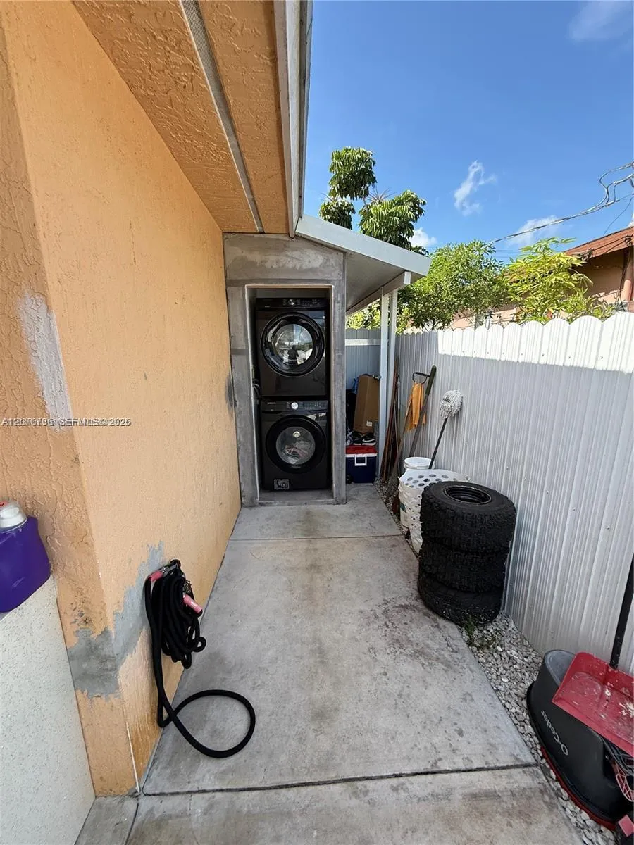 1710 NW 154th St #1710 Miami Gardens, FL 33054