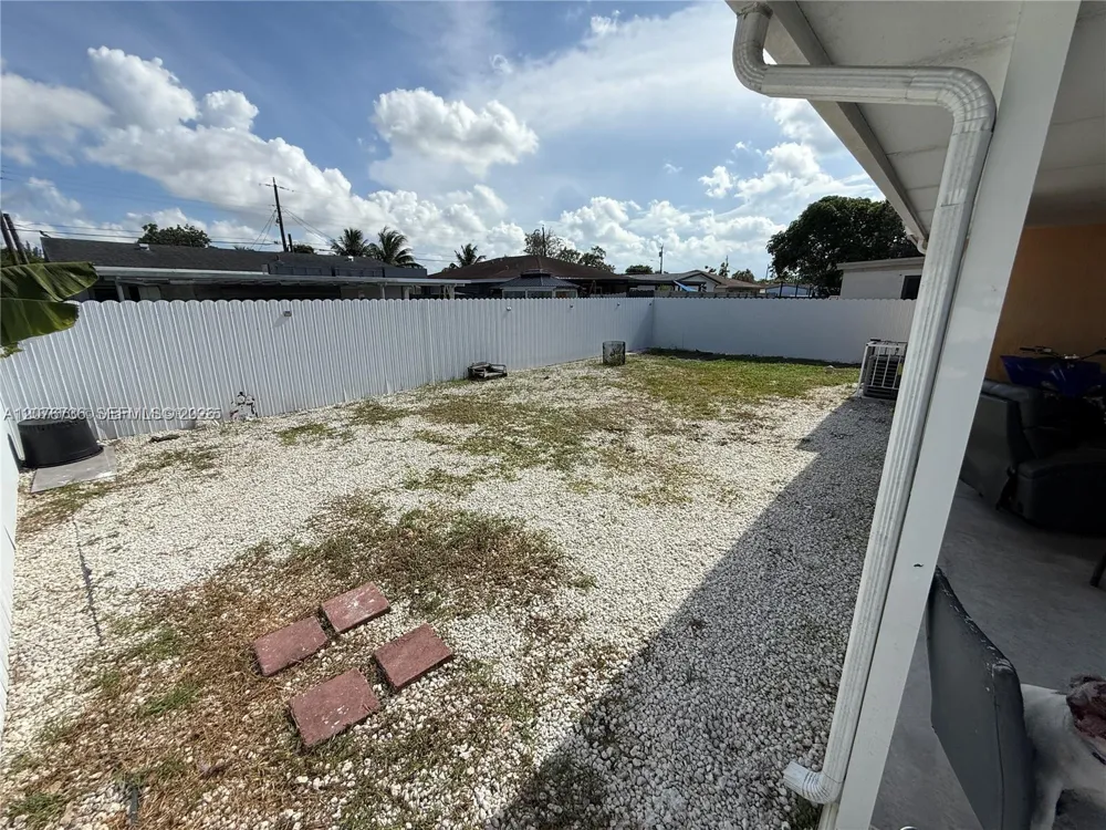 1710 NW 154th St #1710 Miami Gardens, FL 33054
