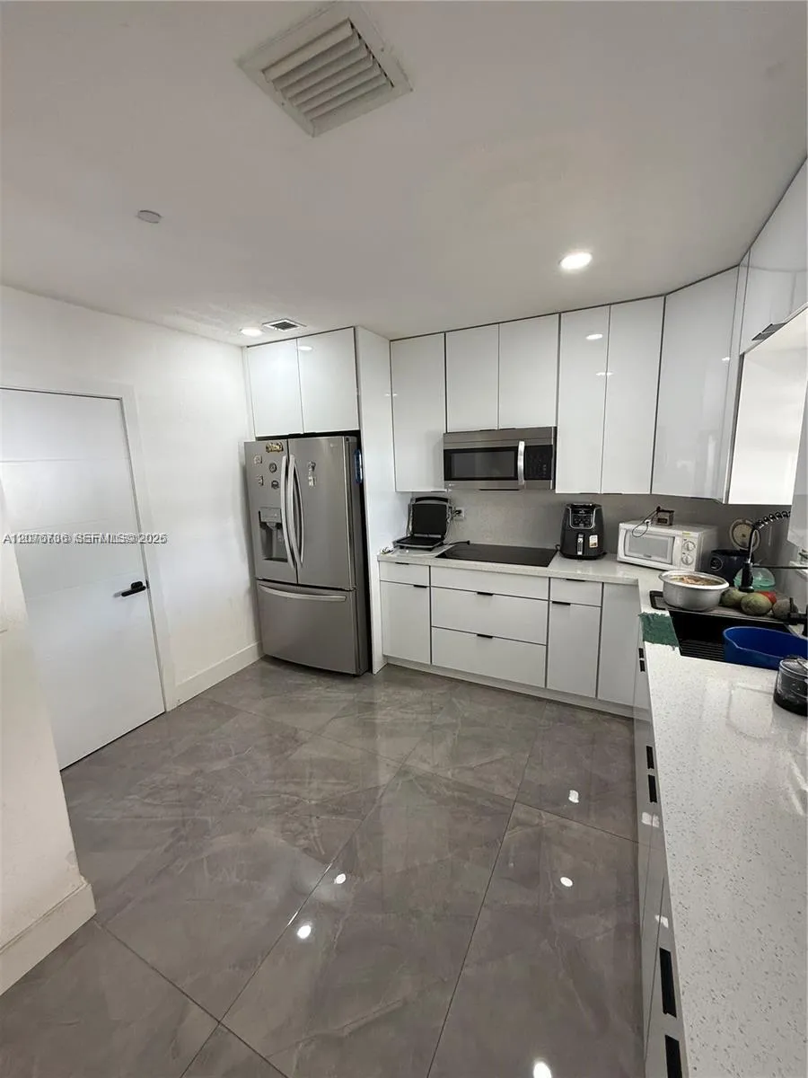 1710 NW 154th St #1710 Miami Gardens, FL 33054