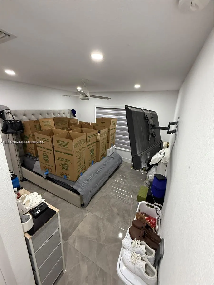 1710 NW 154th St #1710 Miami Gardens, FL 33054