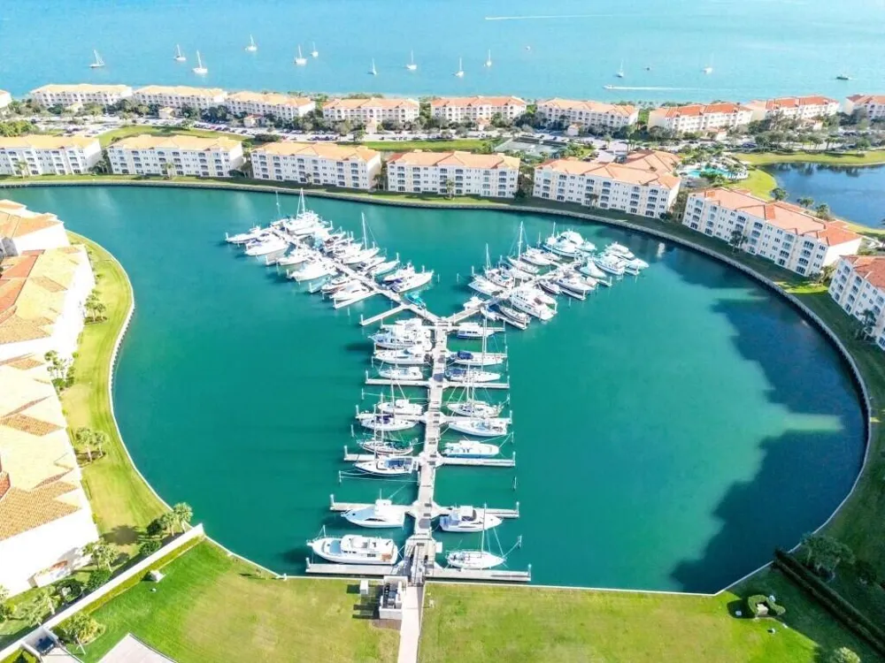 37 HARBOUR ISLE DRIVE E #101 Fort Pierce, FL 34949