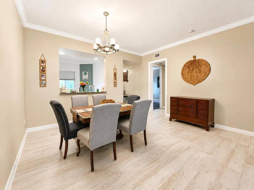 37 HARBOUR ISLE DRIVE E #101 Fort Pierce, FL 34949