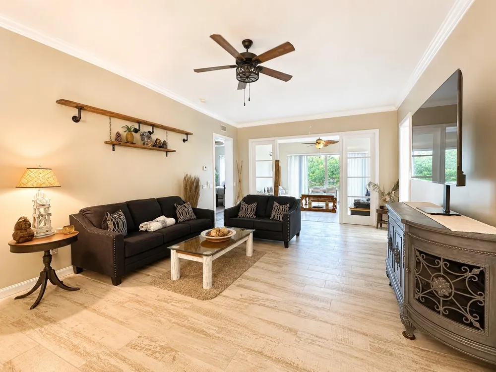37 HARBOUR ISLE DRIVE E #101 Fort Pierce, FL 34949