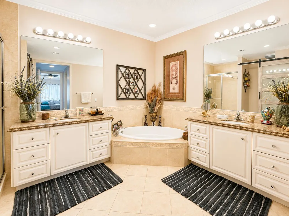 37 HARBOUR ISLE DRIVE E #101 Fort Pierce, FL 34949