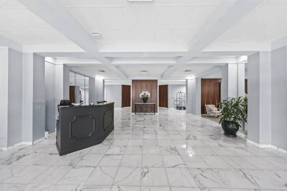 2860 S OCEAN BOULEVARD #302 Palm Beach, FL 33480