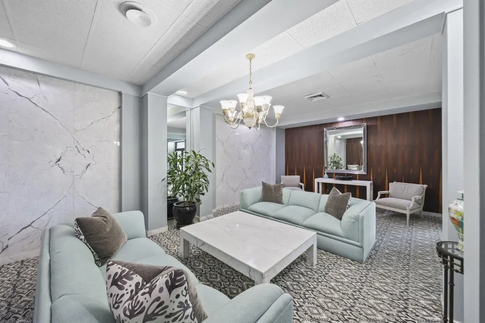 2860 S OCEAN BOULEVARD #302 Palm Beach, FL 33480