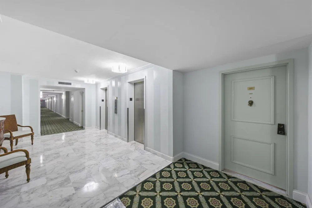 2860 S OCEAN BOULEVARD #302 Palm Beach, FL 33480