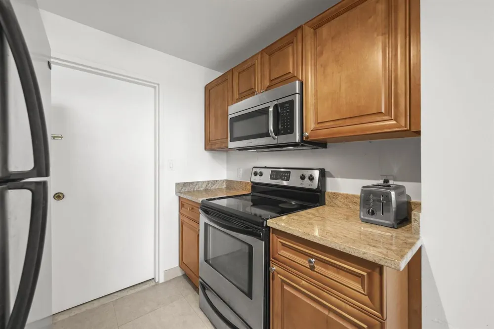 2860 S OCEAN BOULEVARD #302 Palm Beach, FL 33480