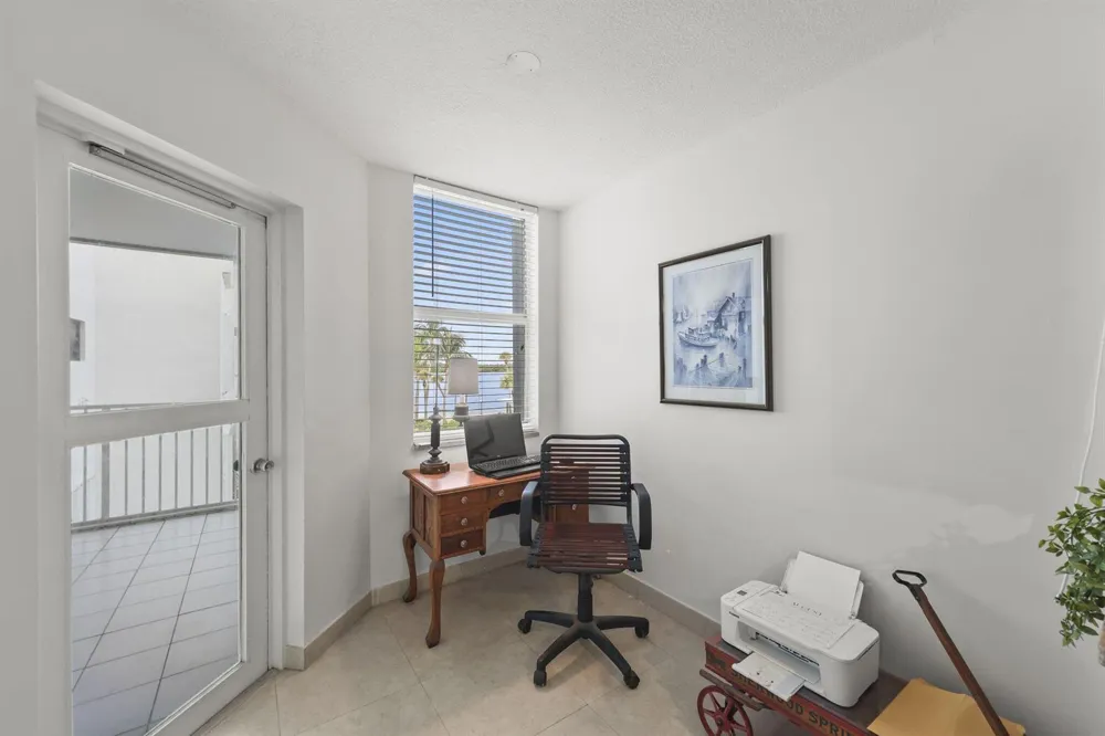 2860 S OCEAN BOULEVARD #302 Palm Beach, FL 33480