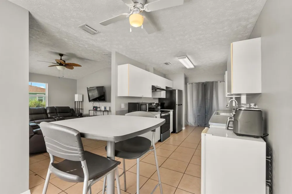 1175 12th Court SW Vero Beach, FL 32962