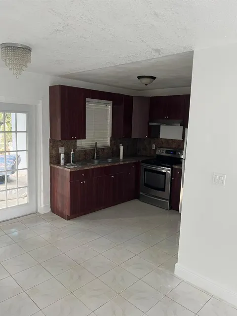 5311 NW 16TH COURT