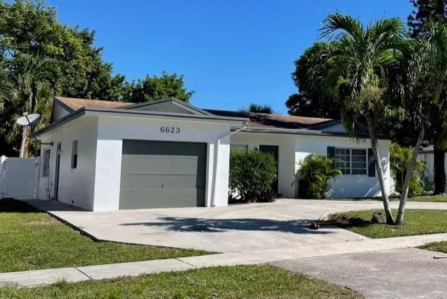 6623 Inwood North Lauderdale, FL 33068