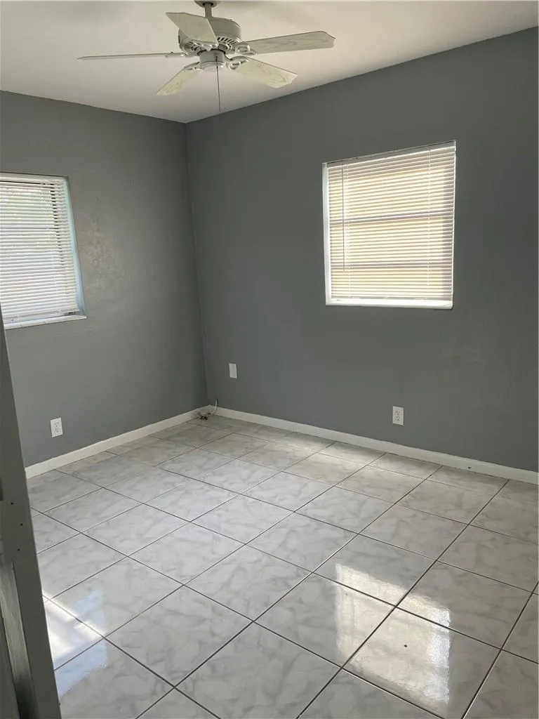 6623 Inwood North Lauderdale, FL 33068