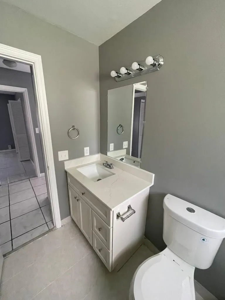 6623 Inwood North Lauderdale, FL 33068