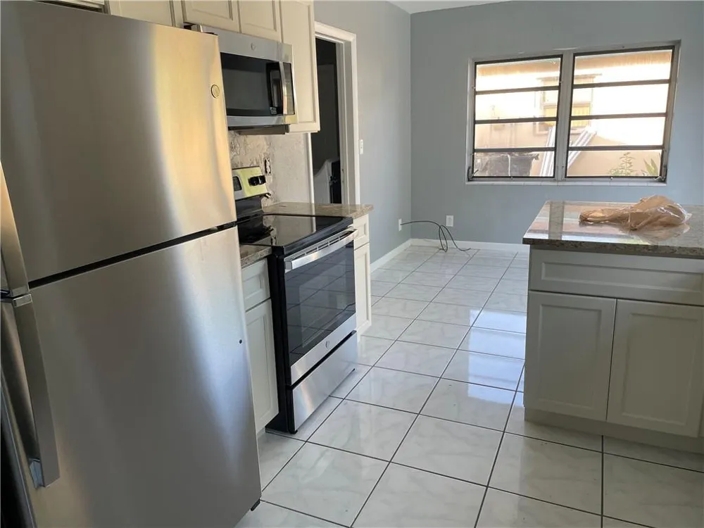 6623 Inwood North Lauderdale, FL 33068