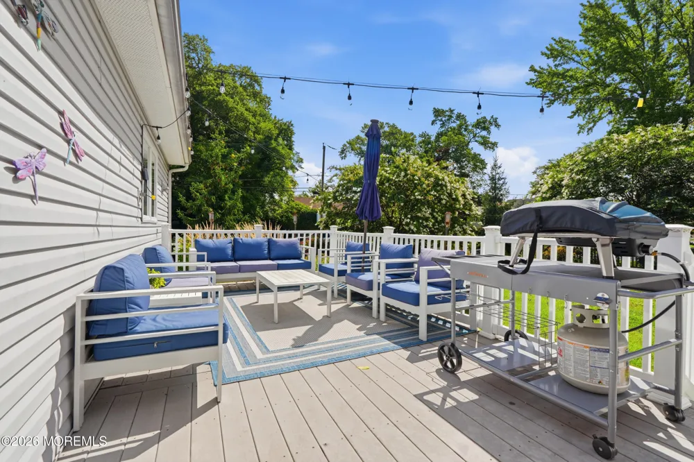 704 Dow Avenue Oakhurst, NJ 07755